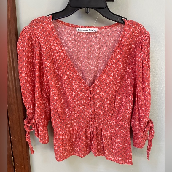 NWOT Abercrombie & Fitch Coral Peplum Cottagecore Floral Fairy Blouse Size Small - Picture 3 of 11